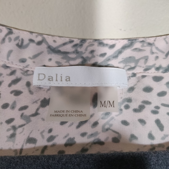 ⭐Dalia | Contemporary Animal Print Blouse Pink - Picture 5 of 6